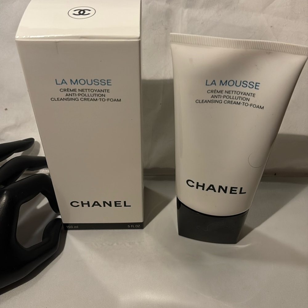 CHANEL La Mousse Cleansing Foam – Brand New | 100% Authentic - Picture 3 of 12